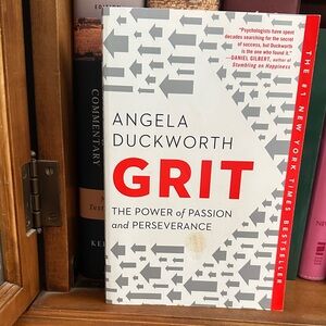 Grit by Angela Duckworth Book